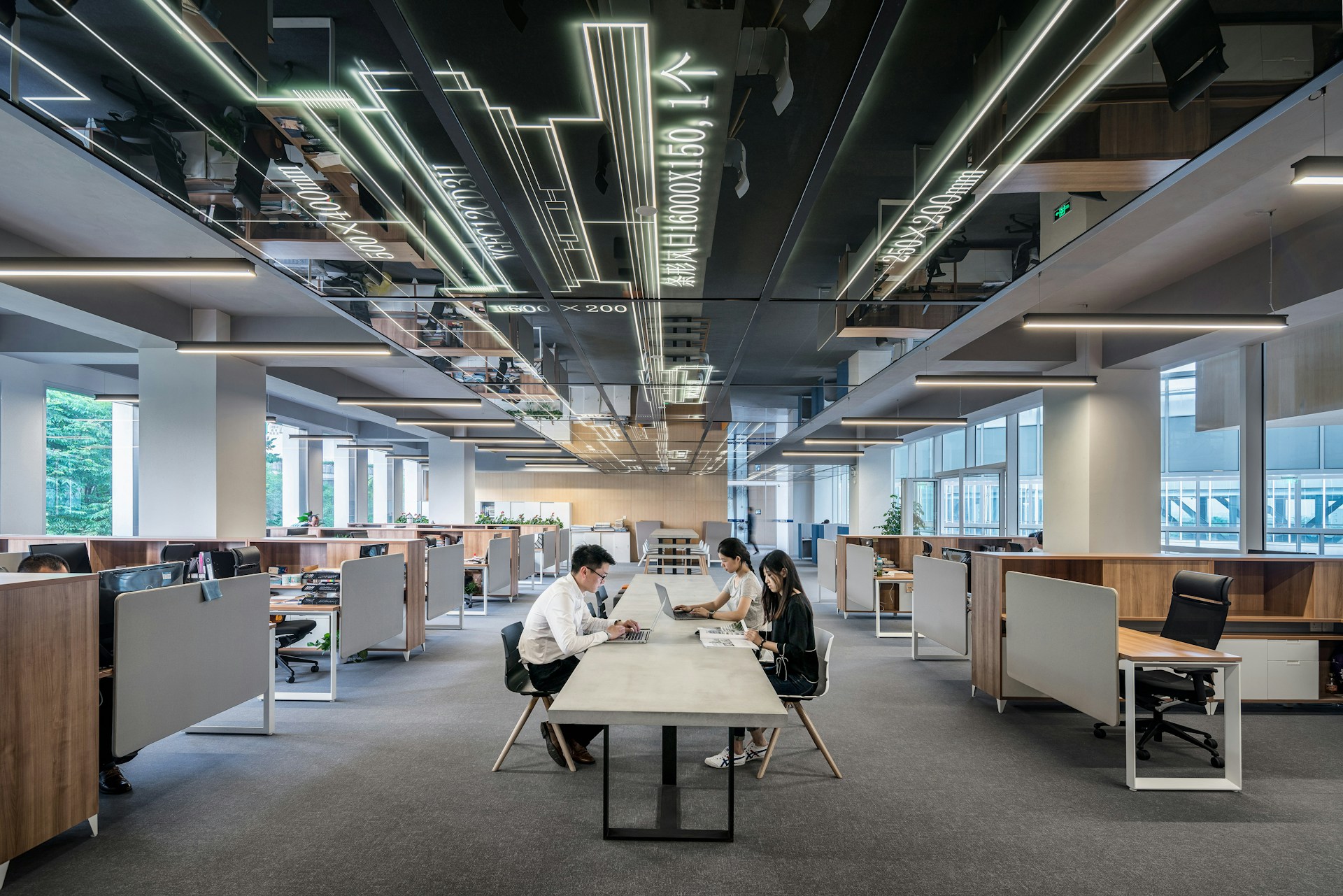 When Should A Company Start Outsourcing or Nearshoring?